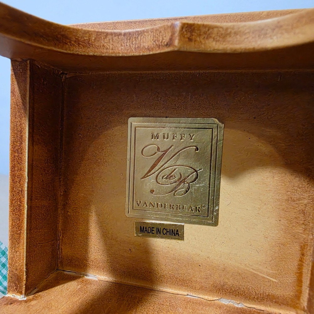 North American Bear Co Muffy VanderBear Wooden Chair Berry Wreath Cushion 1995 - Picture 9 of 12